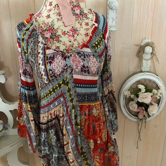 Top - Picture 2 of 6